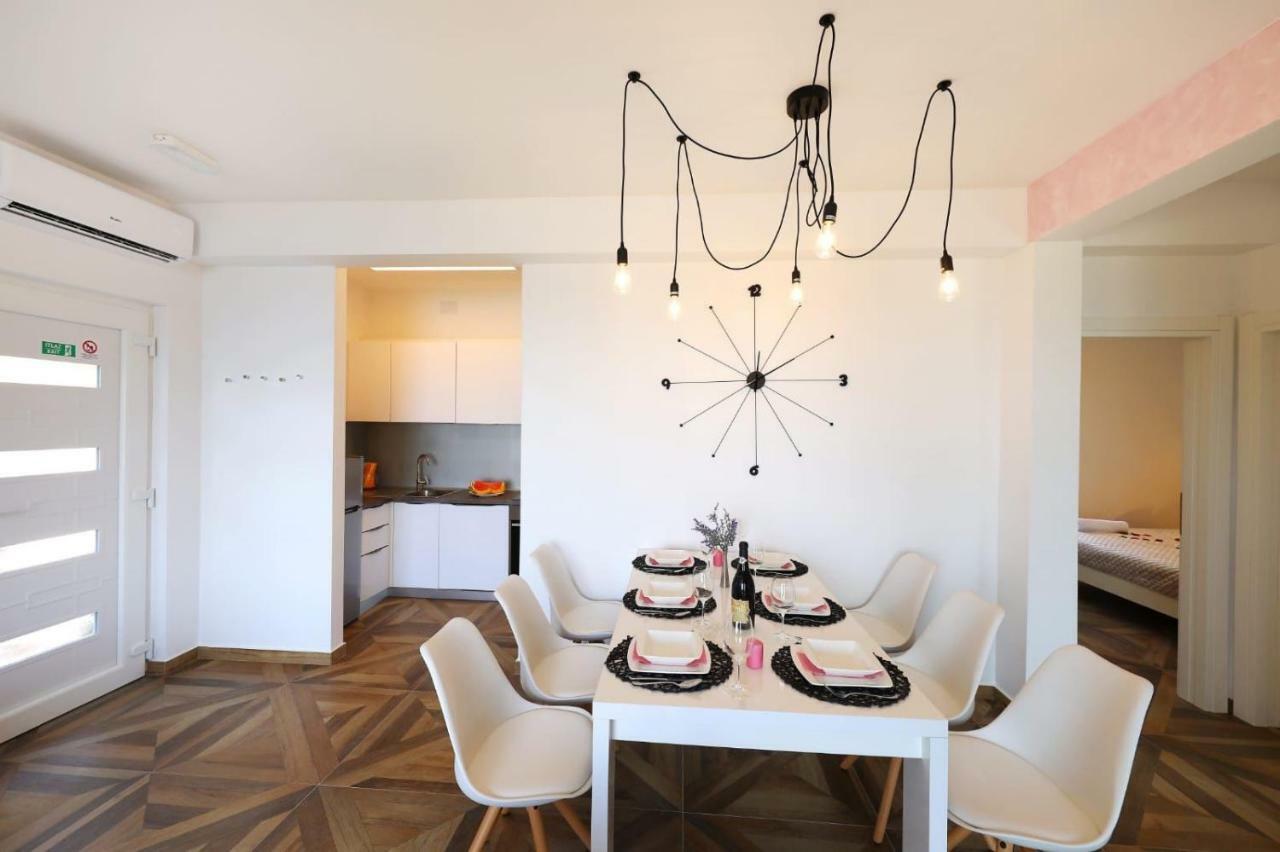 Redstone Luxury Apartments Sveta Nedelja  Bagian luar foto