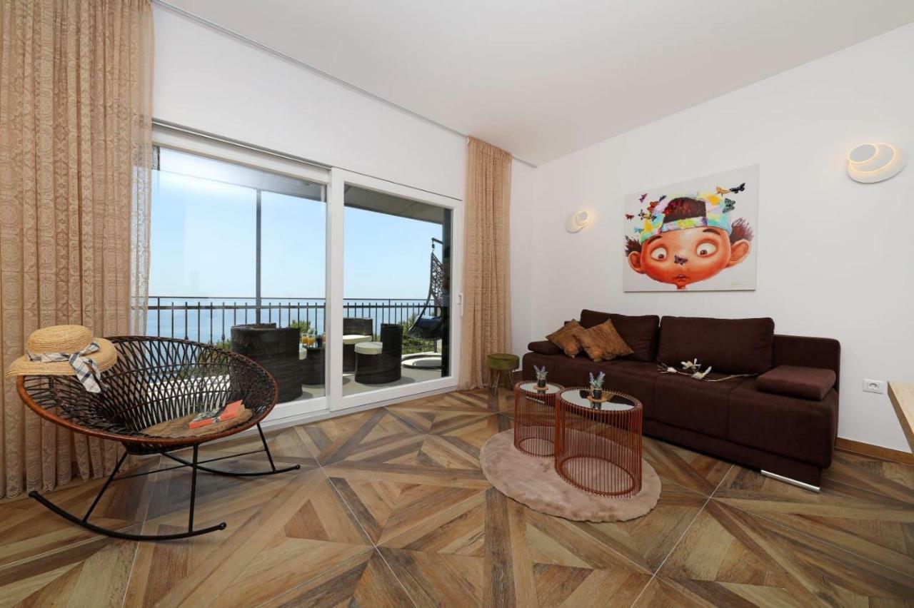 Redstone Luxury Apartments Sveta Nedelja  Bagian luar foto