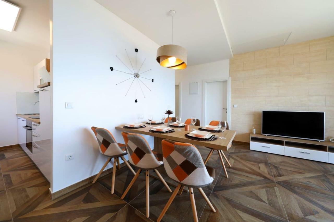 Redstone Luxury Apartments Sveta Nedelja  Bagian luar foto